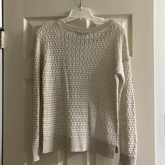 Womans top - Picture 3 of 4